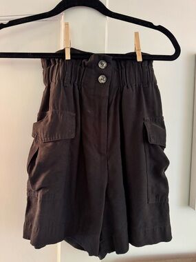 H&M Black High-Waist Cargo Bermuda Shorts